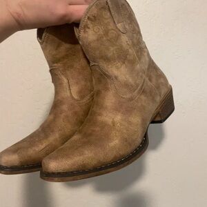 Roper Brown Ankle Booties
